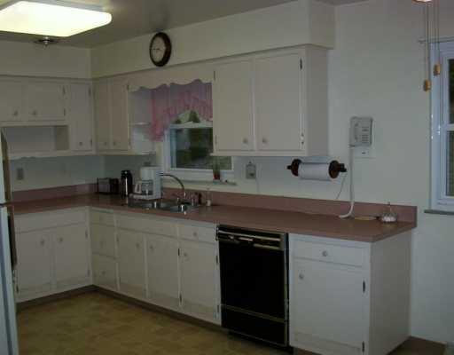 1610 Rostraver Road Belle Vernon, PA 15012 - Photo 2 of 5 Kitchen.