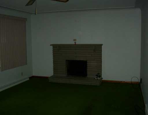 1610 Rostraver Road Belle Vernon, PA 15012 - Photo 4 of 5 Living Room.