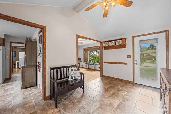 $585,000 | 336 East Ardmore Avenue, Roselle, IL 60172