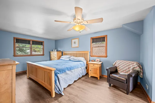 $585,000 | 336 East Ardmore Avenue, Roselle, IL 60172