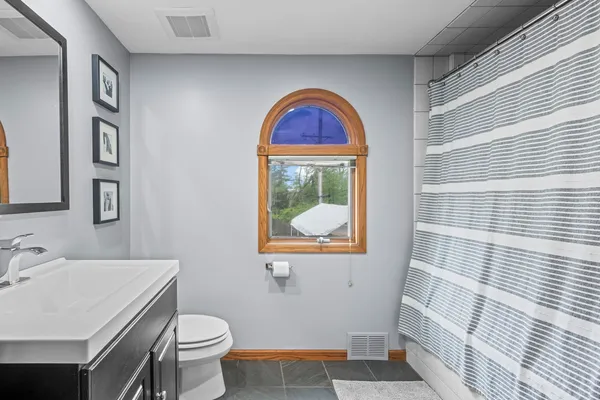 $585,000 | 336 East Ardmore Avenue, Roselle, IL 60172