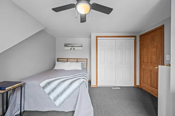 $585,000 | 336 East Ardmore Avenue, Roselle, IL 60172