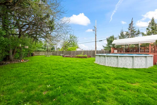 $585,000 | 336 East Ardmore Avenue, Roselle, IL 60172