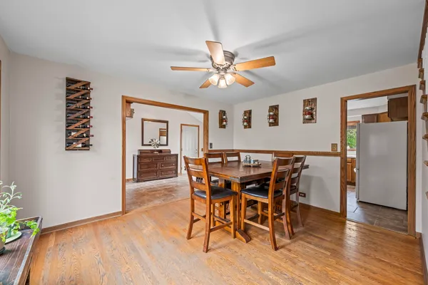 $585,000 | 336 East Ardmore Avenue, Roselle, IL 60172