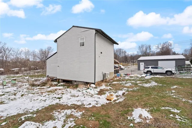 $155,000 | 11015 Highway 160, Salem, IN 47167