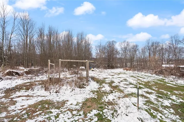 $155,000 | 11015 Highway 160, Salem, IN 47167