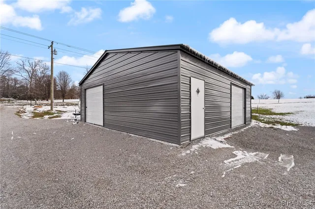 $155,000 | 11015 Highway 160, Salem, IN 47167