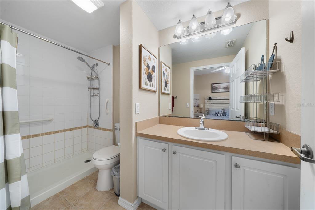 9177 Southwest 52nd Road, Unit E103 Gainesville, FL 32608 - Photo 39 of 47