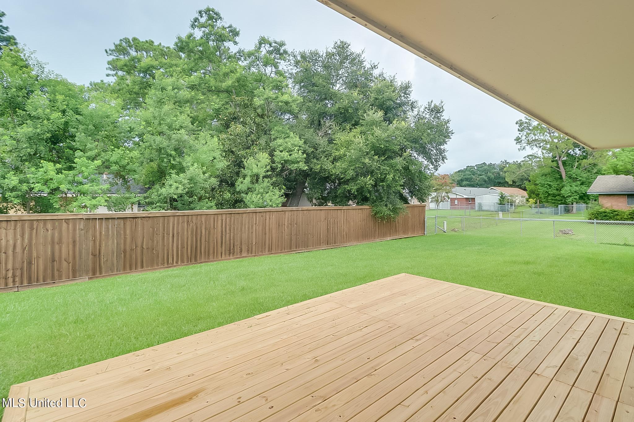 2266 Sunkist Country Club Road Biloxi, MS 39532 - Photo 22 of 25 Back Yard