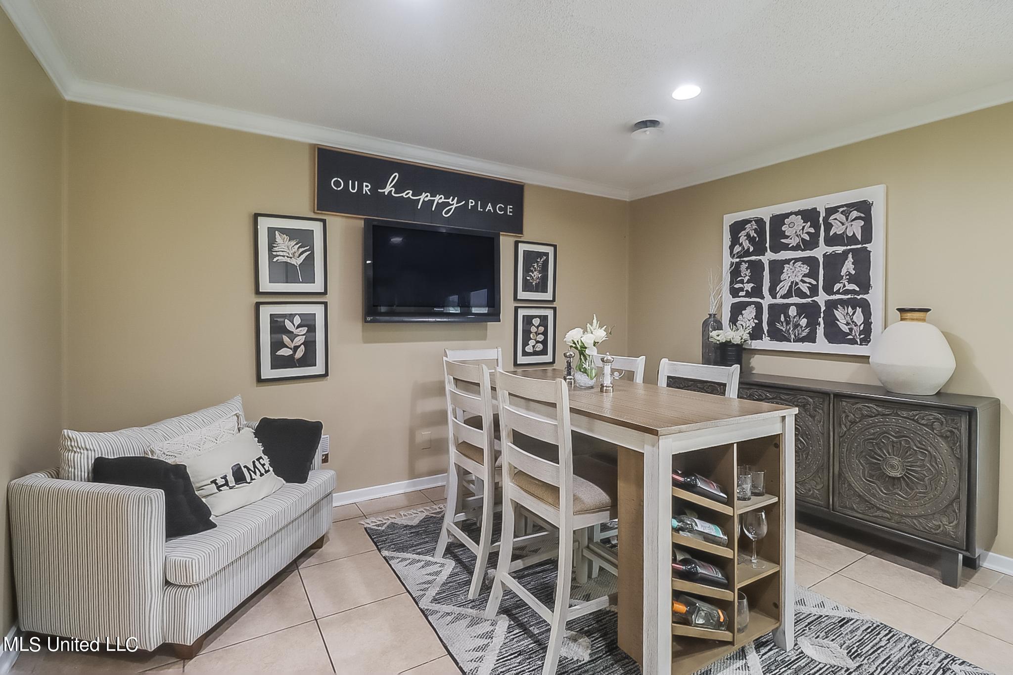 2266 Sunkist Country Club Road Biloxi, MS 39532 - Photo 8 of 25 Dining Area