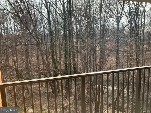 $1,795 | 884 College Parkway, Unit 303, Rockville, MD 20850