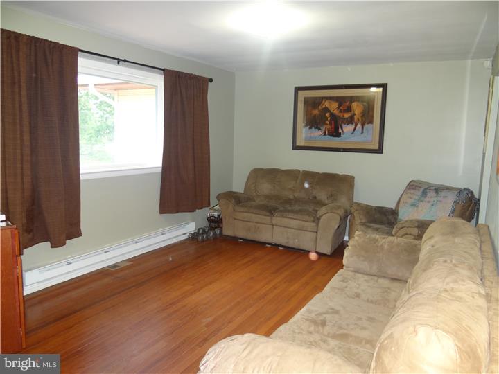 2431 Monmouth Road Jobstown, NJ 08041 - Photo 3 of 15 Gallery Image 3