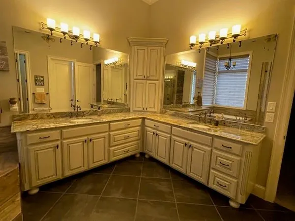 $2,750,000 | 1900 Durance Court, Corinth, TX 76210