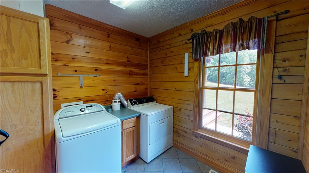 968 Corner Road Pinnacle, NC 27043 - Photo 9 of 30 Gallery Image 9