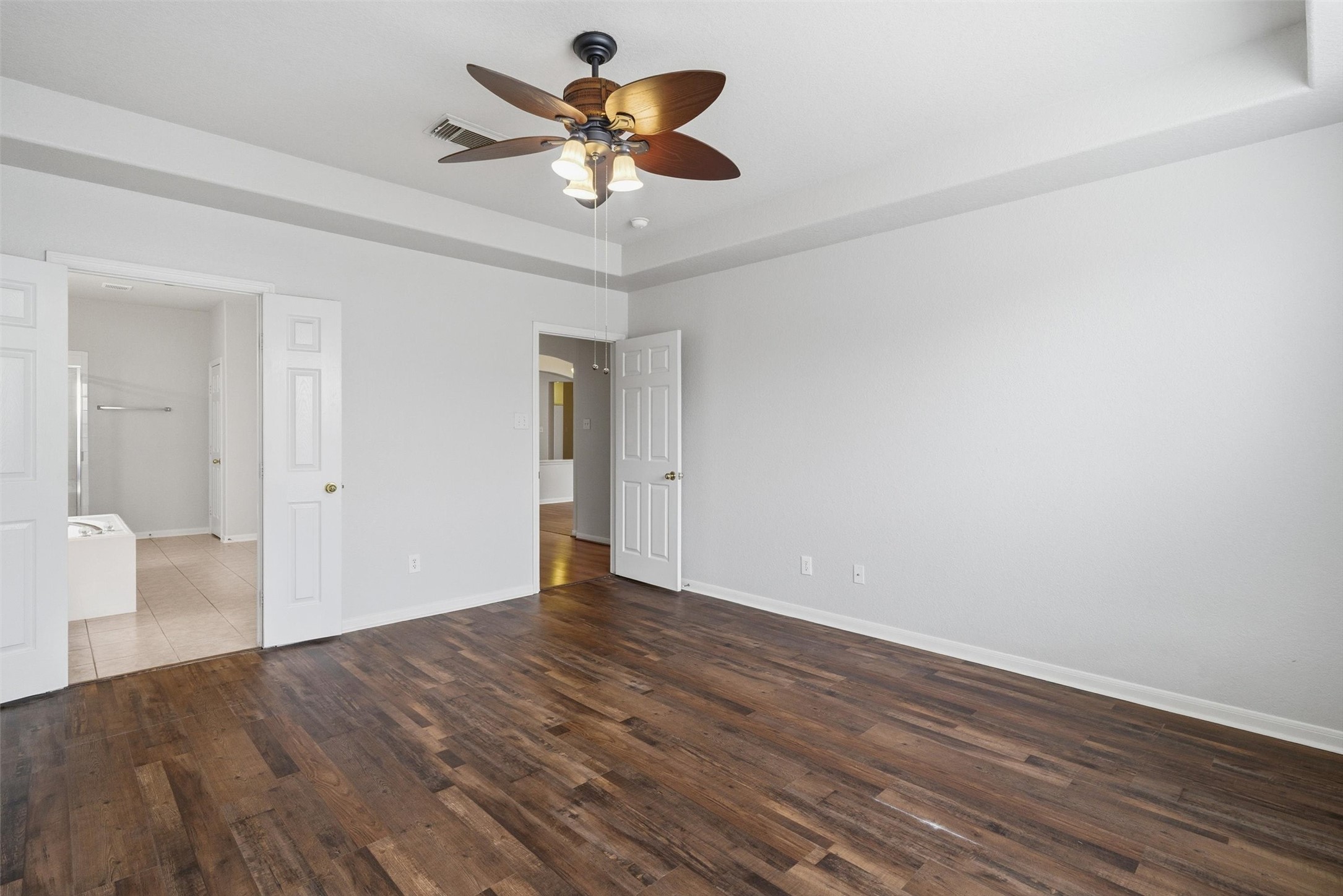 4607 Sebastopol Drive Pearland, TX 77584 - Photo 13 of 26 wooden floor in an empty room