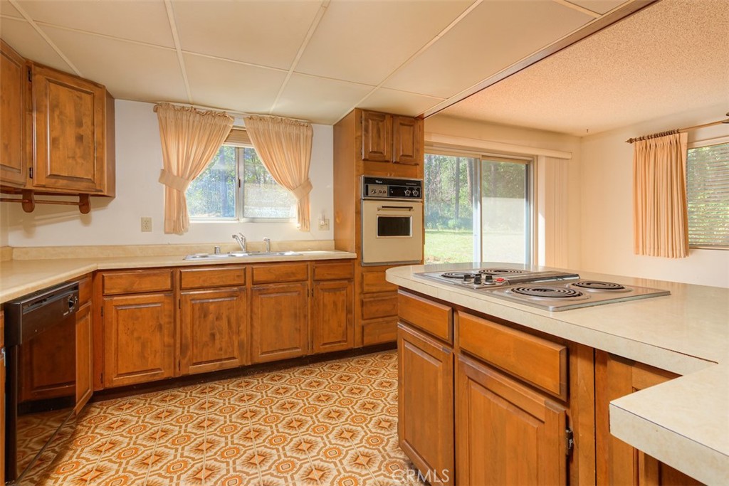 712 Bloomer Hill Road Berry Creek, CA 95916 - Photo 16 of 52
