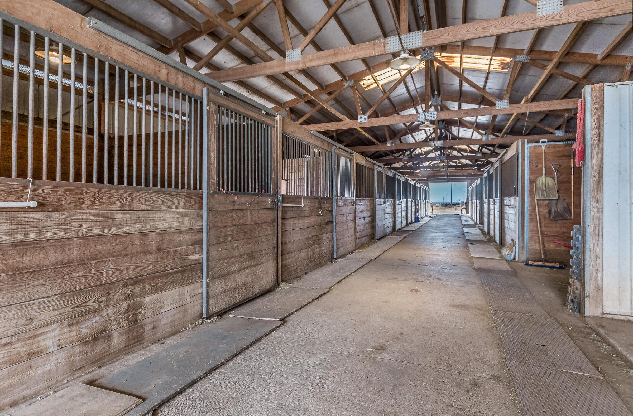 23000 Arnot Road Canyon, TX 79015 - Photo 43 of 54 Barn-4