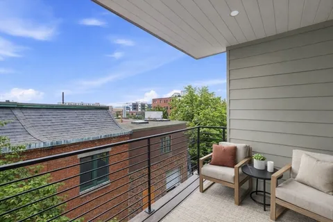 $1,139,000 | 118 B Street, Unit 209, Boston, MA 02127