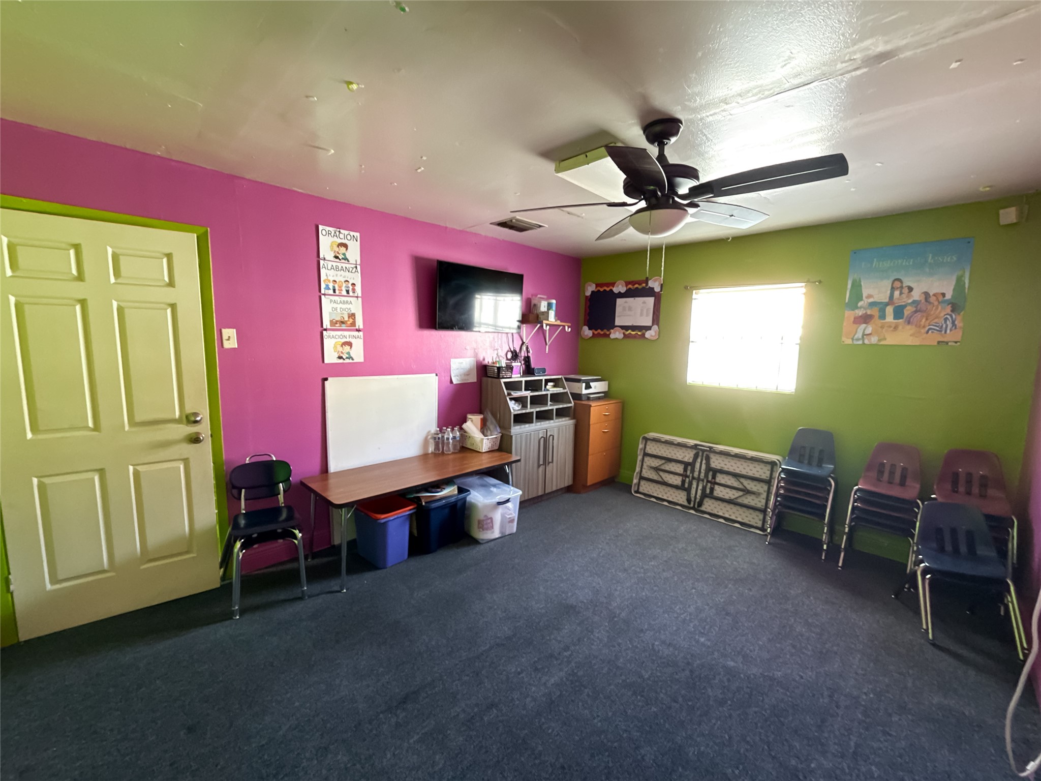 6122 Jessamine Street Houston, TX 77081 - Photo 8 of 29 Childrens room
