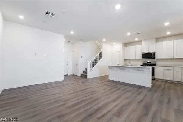 $2,095 | 3759 Via Allegro, Henderson, NV 89044