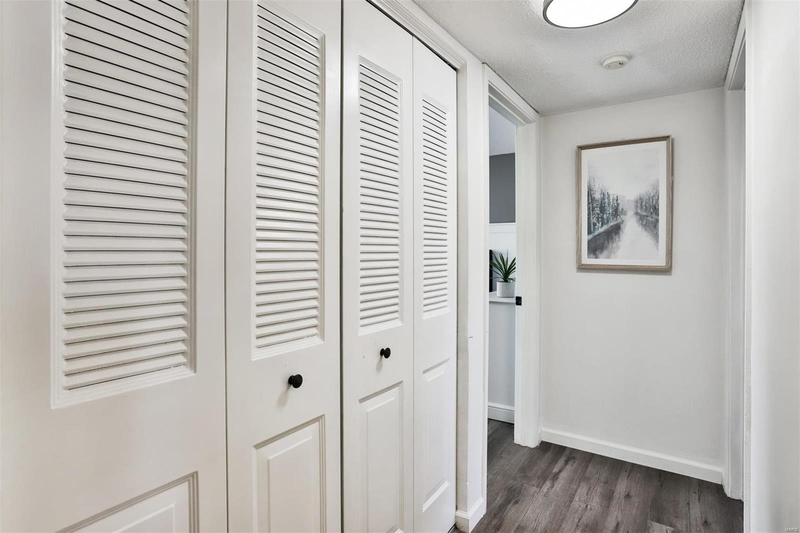 9154 Eager Road St. Louis, MO 63144 - Photo 20 of 25 Gallery Image 20