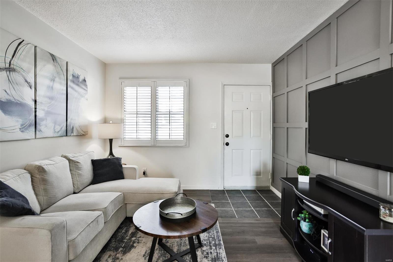 9154 Eager Road St. Louis, MO 63144 - Photo 4 of 25 Gallery Image 4