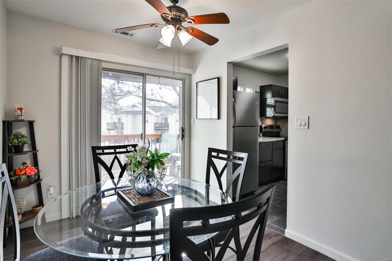 9154 Eager Road St. Louis, MO 63144 - Photo 8 of 25 Gallery Image 8