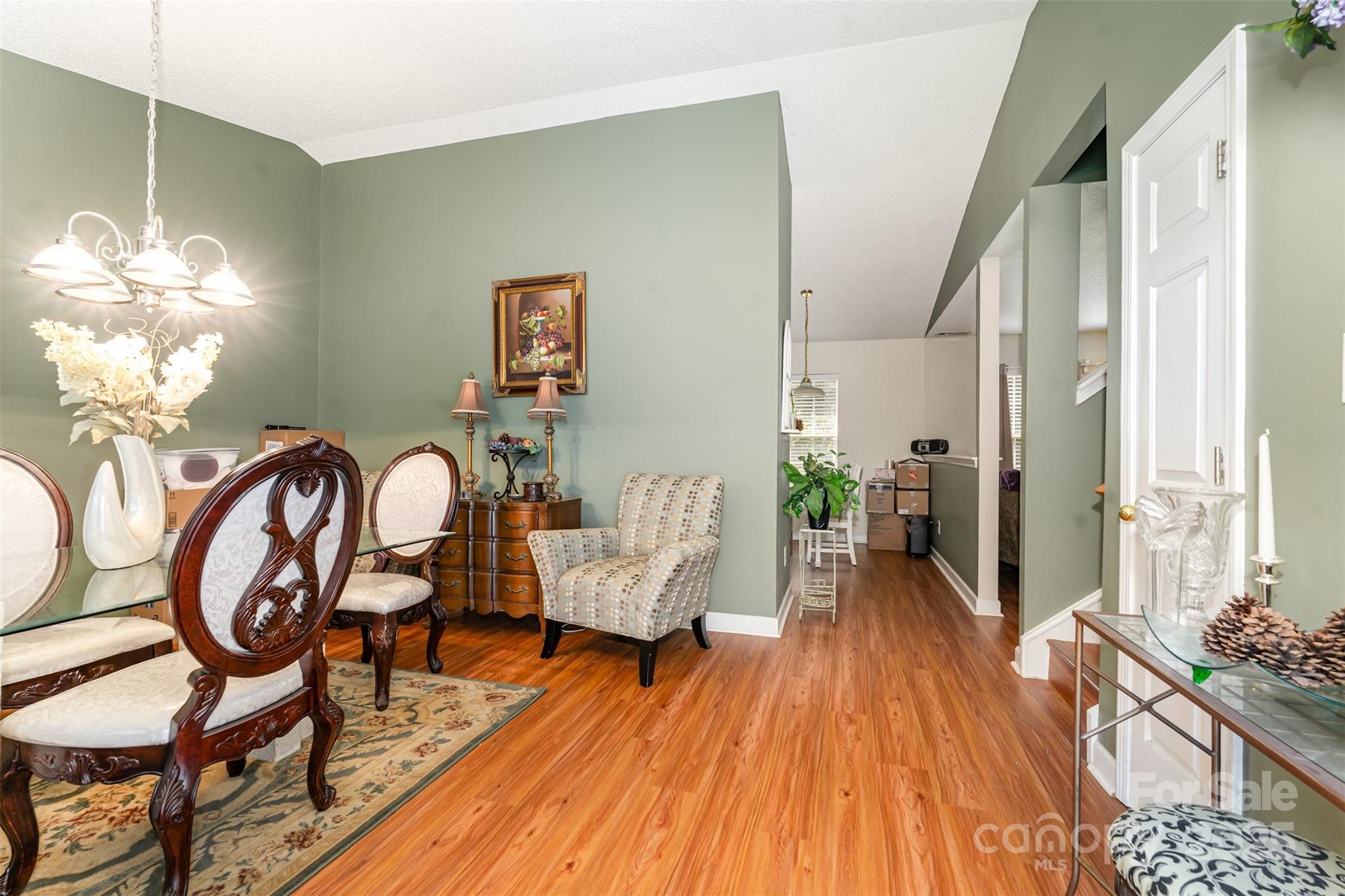 3813 Old Wagon Road Charlotte, NC 28269 - Photo 6 of 26 Gallery Image 6