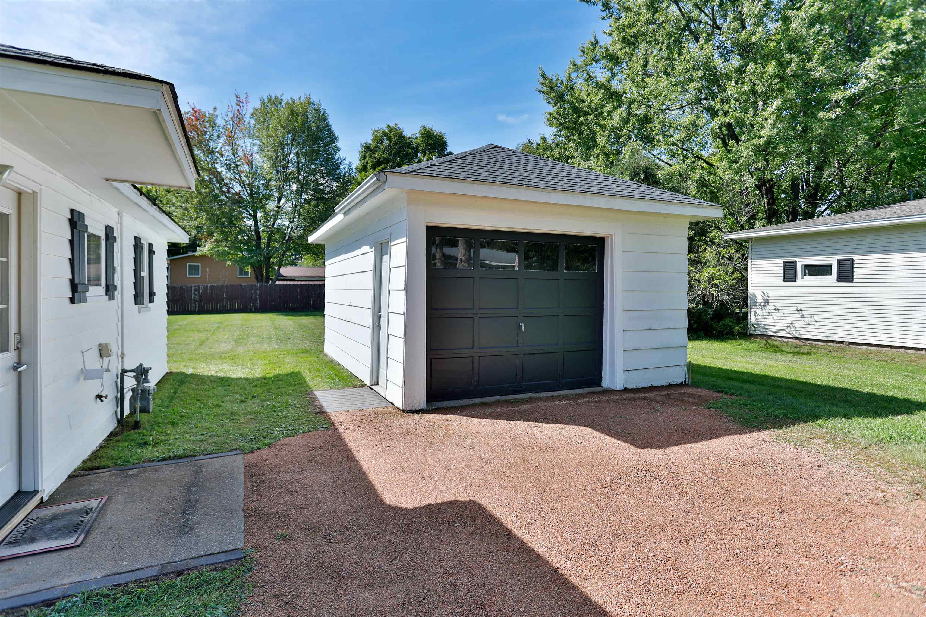 111 Schmidt Avenue Rothschild, WI 54474 - Photo 3 of 22 Gallery Image 3