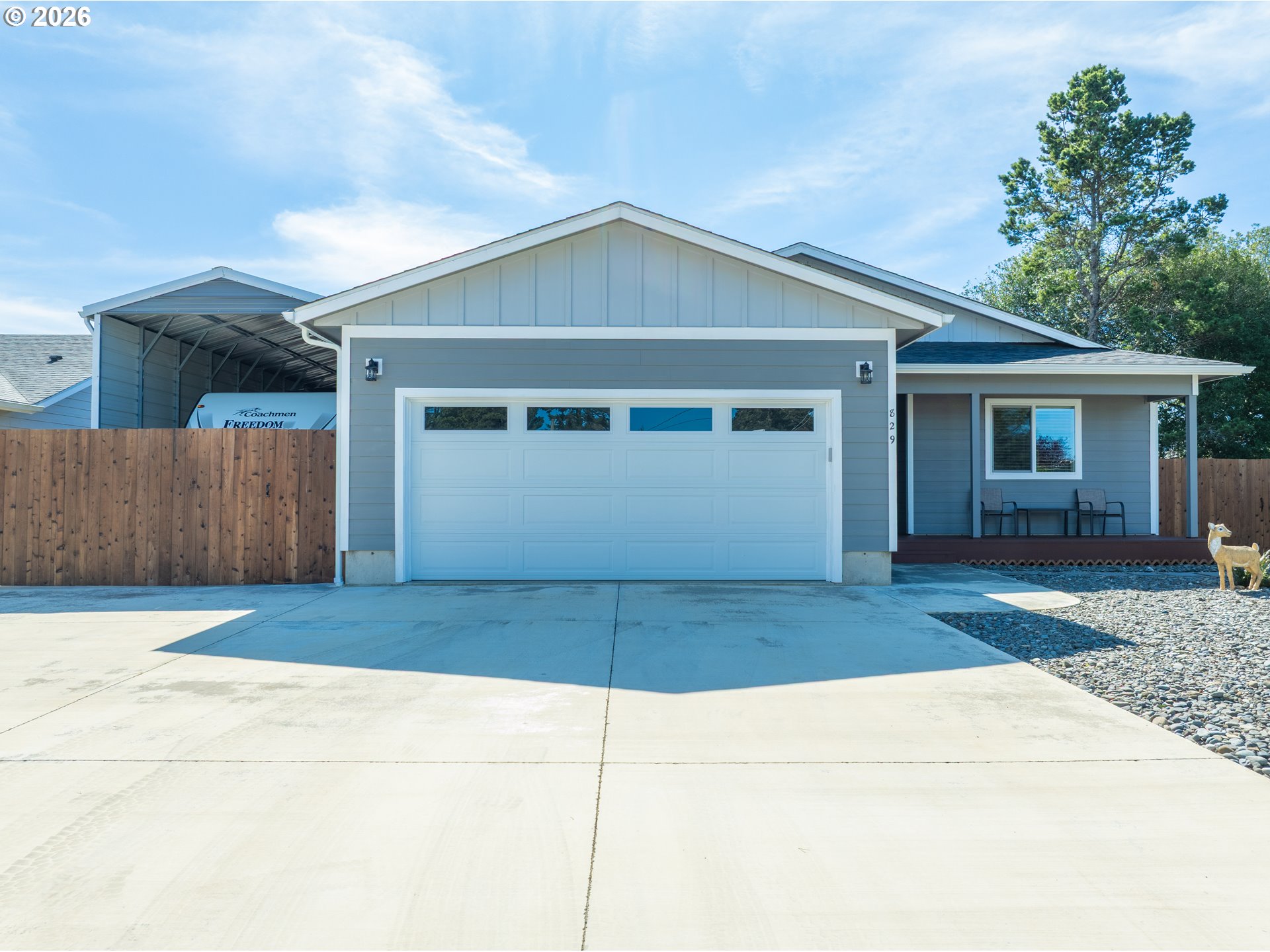 829 Jacobson Way Lakeside, OR 97449 - Photo 4 of 39