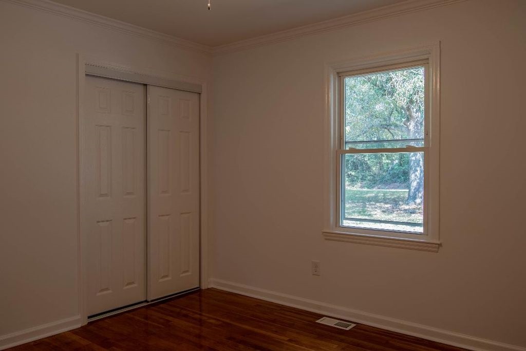 242 State Rd S-42-1849 Chesnee, SC 29323 - Photo 7 of 13