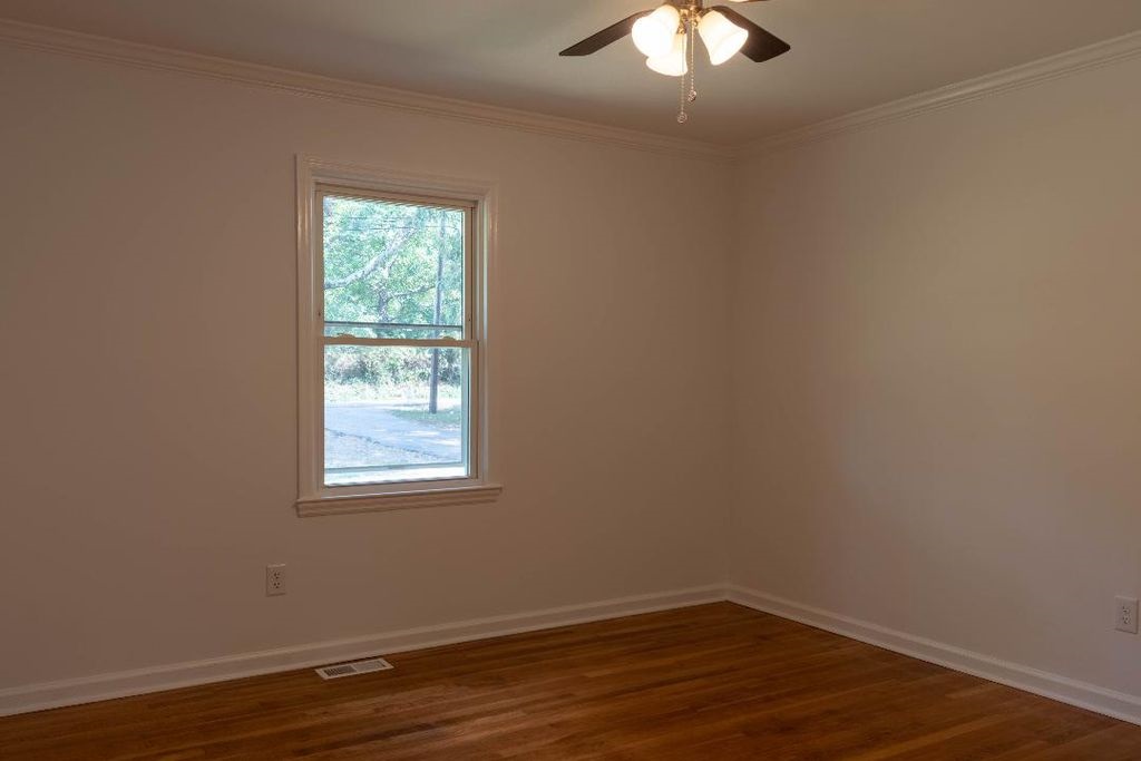 242 State Rd S-42-1849 Chesnee, SC 29323 - Photo 8 of 13