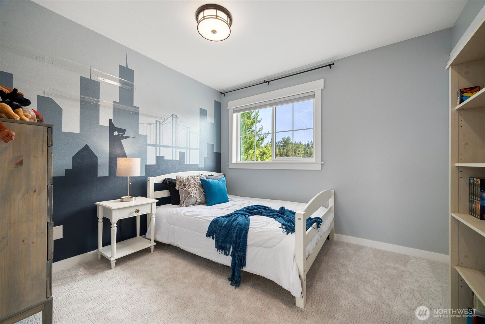 3941 Lakemont Road Bellingham, WA 98226 - Photo 25 of 40 a bed room with a bed and a window