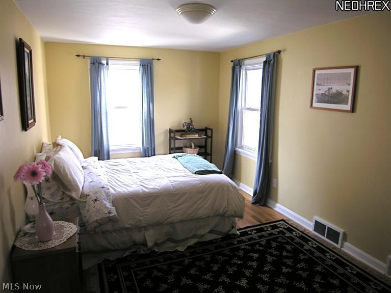 3509 Boynton Road Cleveland Heights, OH 44121 - Photo 15 of 21