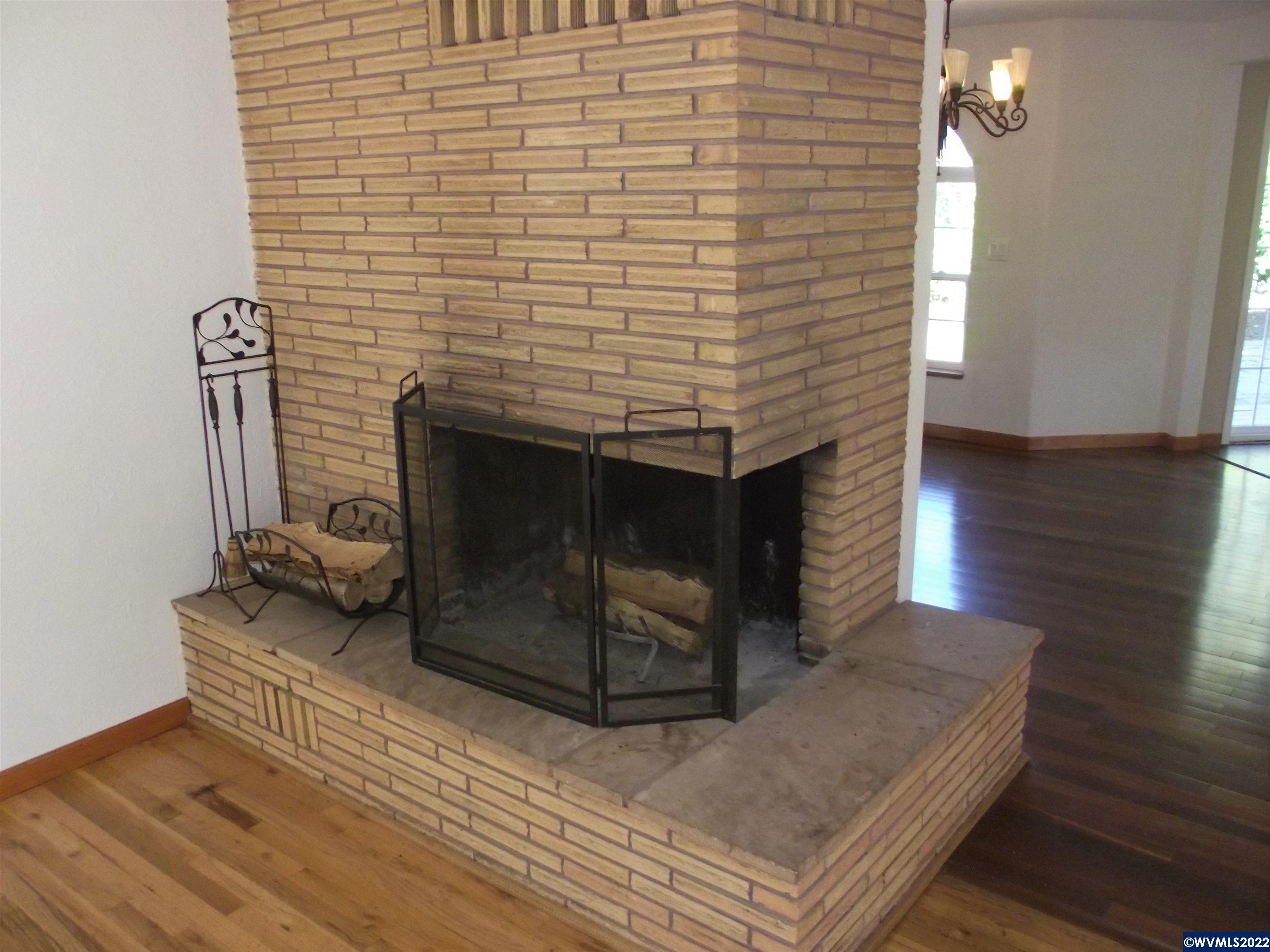 34114 Riverside Drive Albany, OR 97321 - Photo 12 of 42 Gallery Image 12