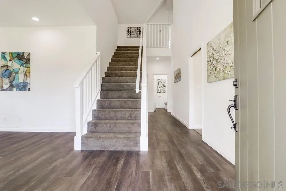 39431 American Road Fallbrook, CA 92028 - Photo 5 of 62 a view of entryway with wooden floor