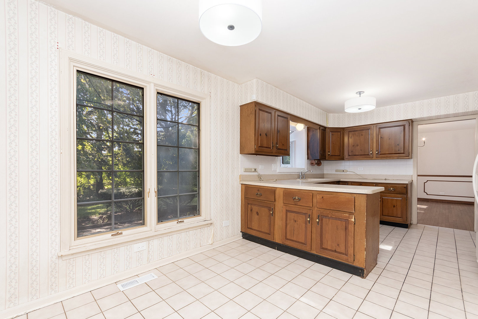 2640 Corinth Road Olympia Fields, IL 60461 - Photo 8 of 21 Gallery Image 8