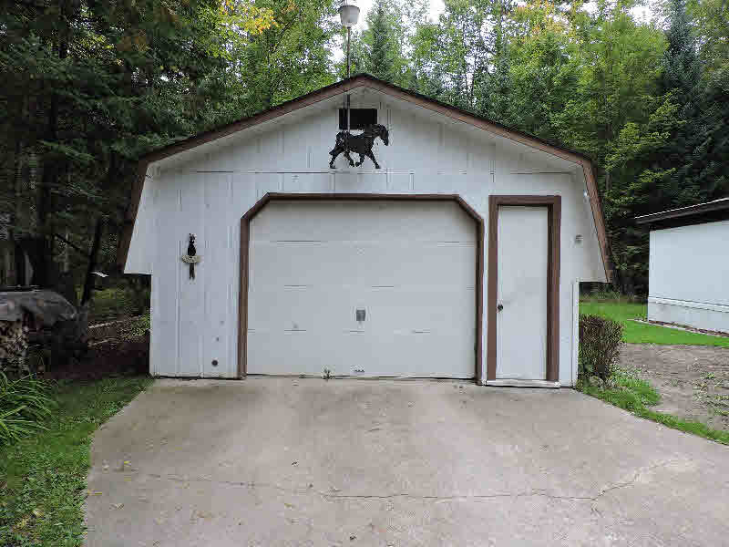 4200 Miller Road Sterling, MI 48659 - Photo 2 of 22