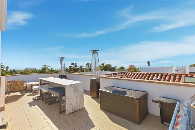 $3,799,000 | 1045 Van Nuys Street, San Diego, CA 92109