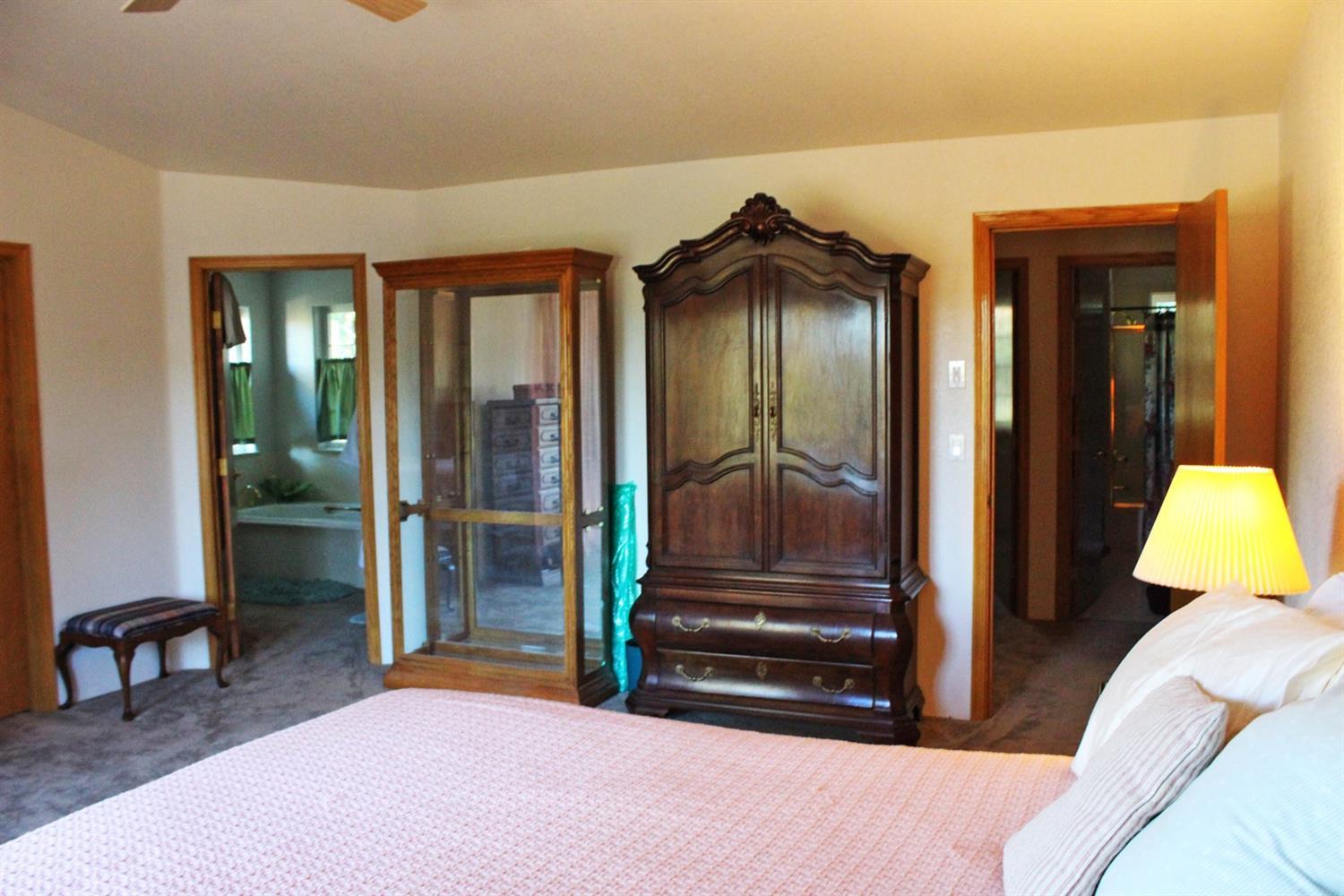 7151 Hugo Road Grants Pass, OR 97526 - Photo 11 of 13 Additional Photo