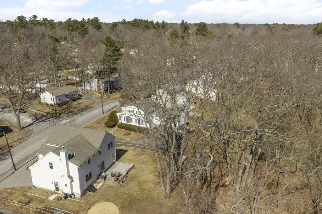 211 Pearl Street Reading, MA 01867 - Photo 34 of 34 an aerial view of multiple house