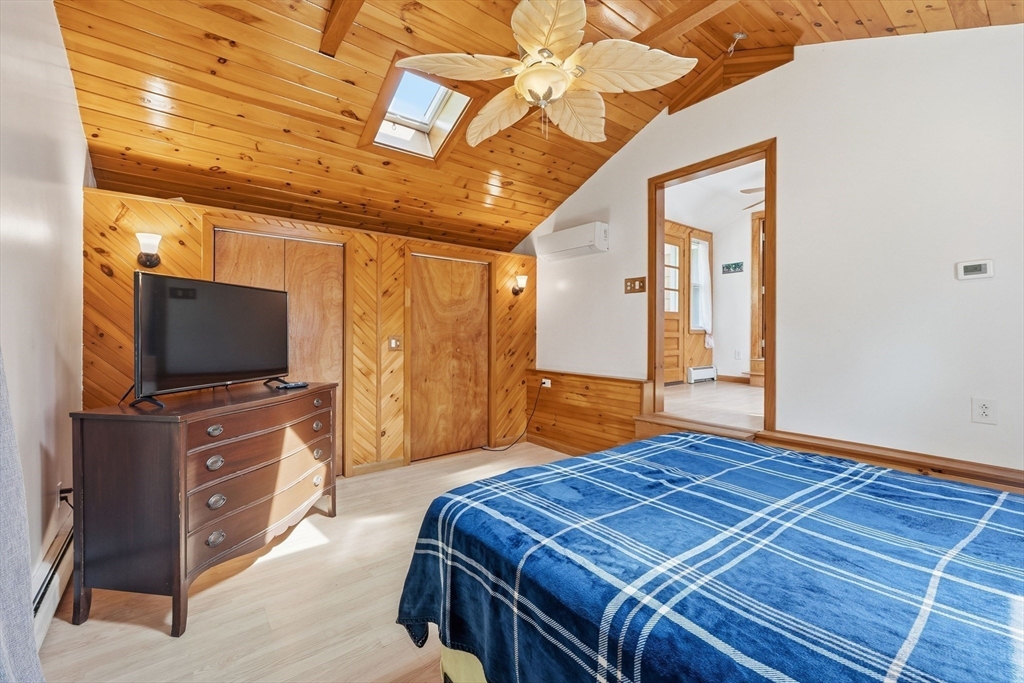 126 Putnam Hill Road Sutton, MA 01590 - Photo 15 of 32