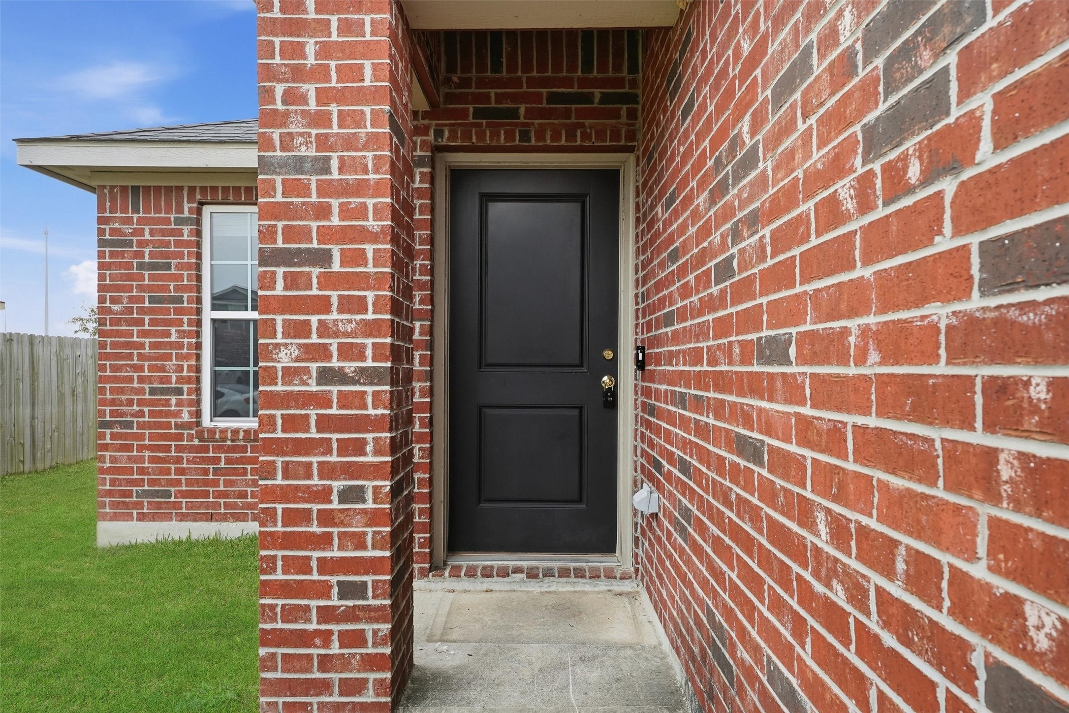 47 Road 5103 Cleveland, TX 77327 - Photo 4 of 33 a view of door