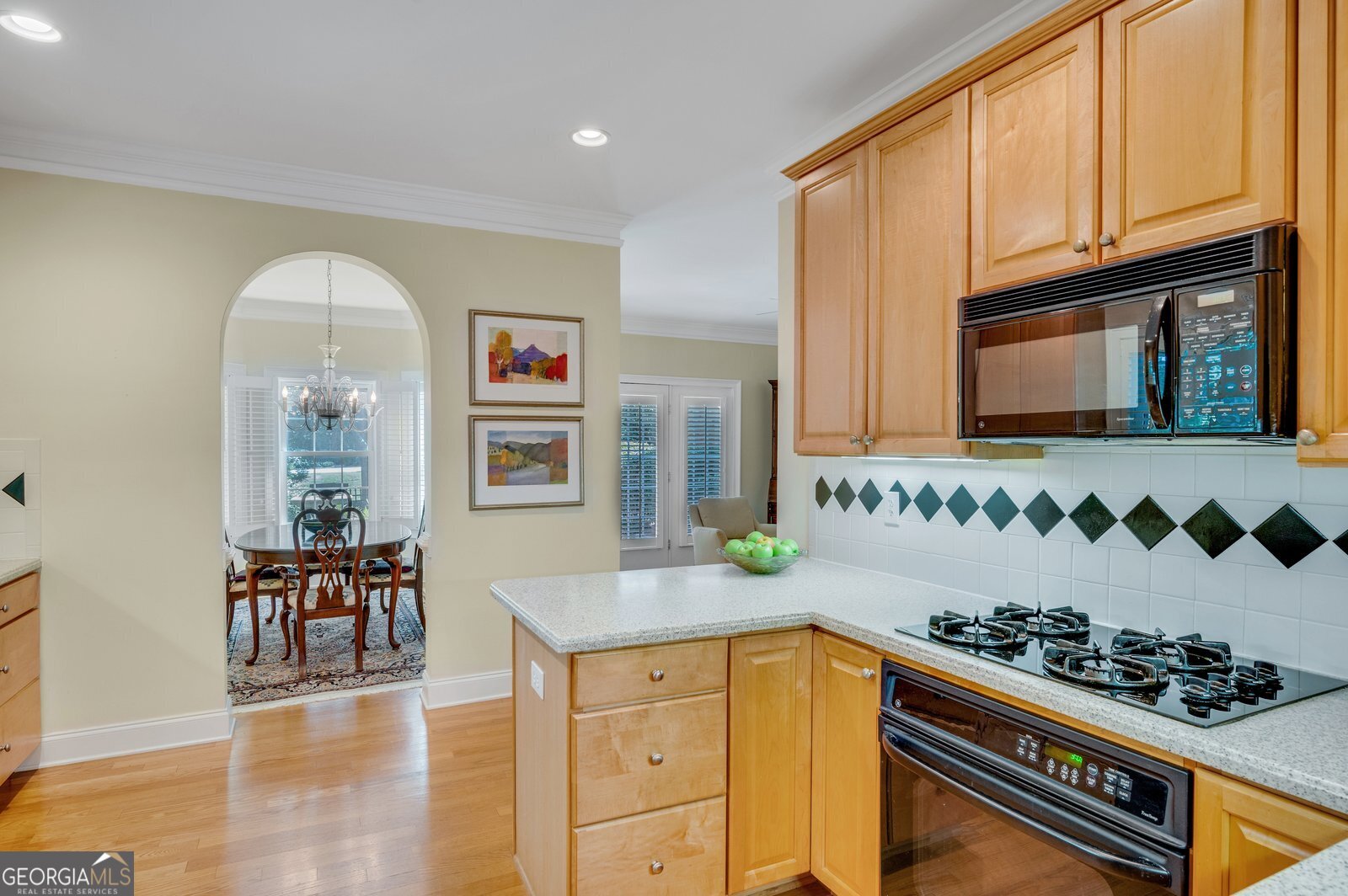 2570 Oglethorpe Circle Northeast Brookhaven, GA 30319 - Photo 11 of 37