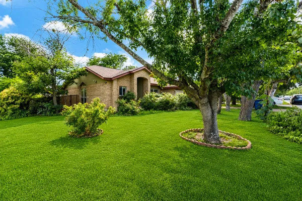 $374,100 | 5611 Meadow Crest, Austin, TX 78744
