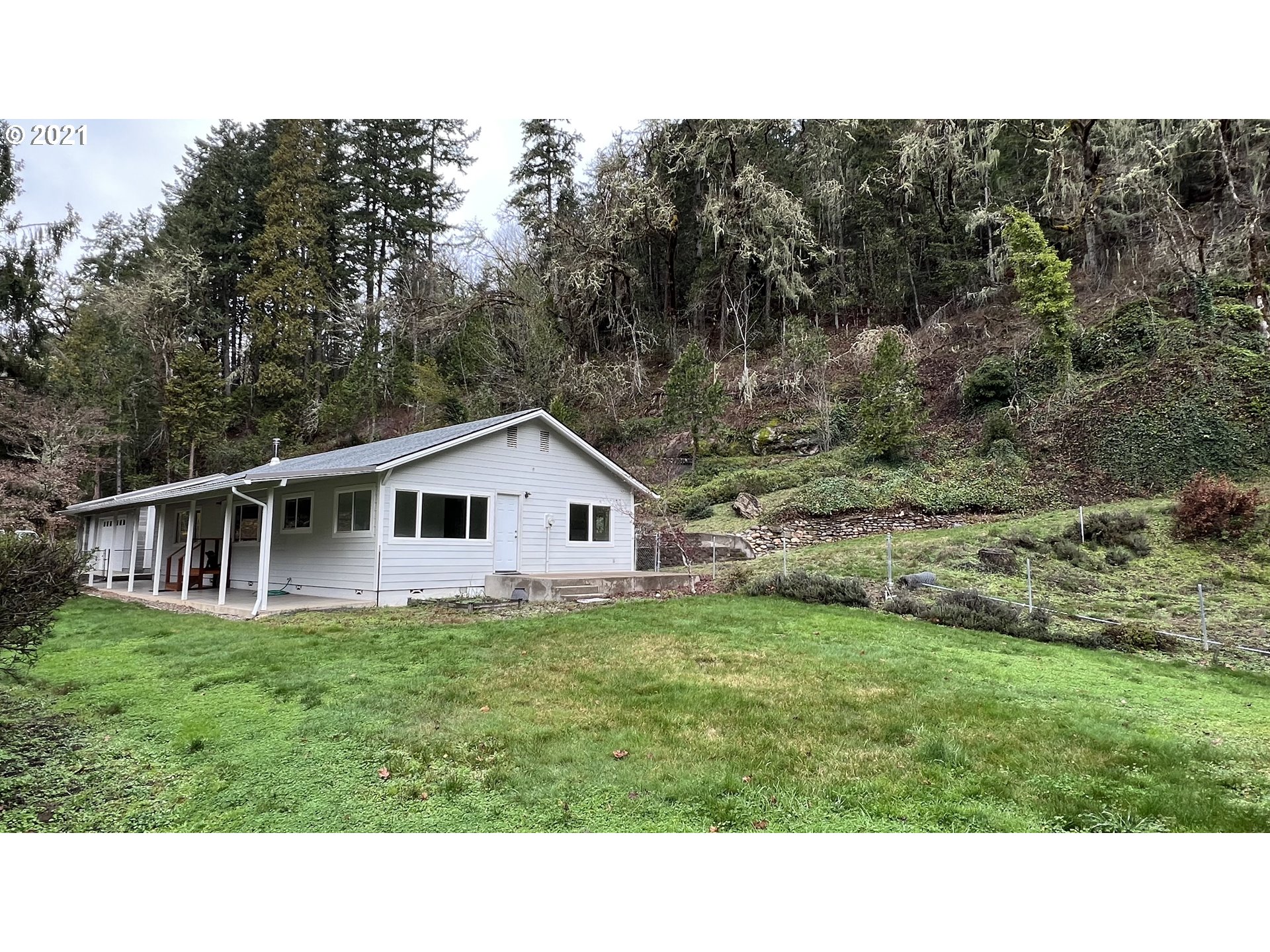 10439 Tyee Road Umpqua, OR 97486 - Photo 29 of 32 Gallery Image 29