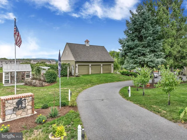 $1,389,000 | 419 Coffee Goss Road, Marietta, PA 17547
