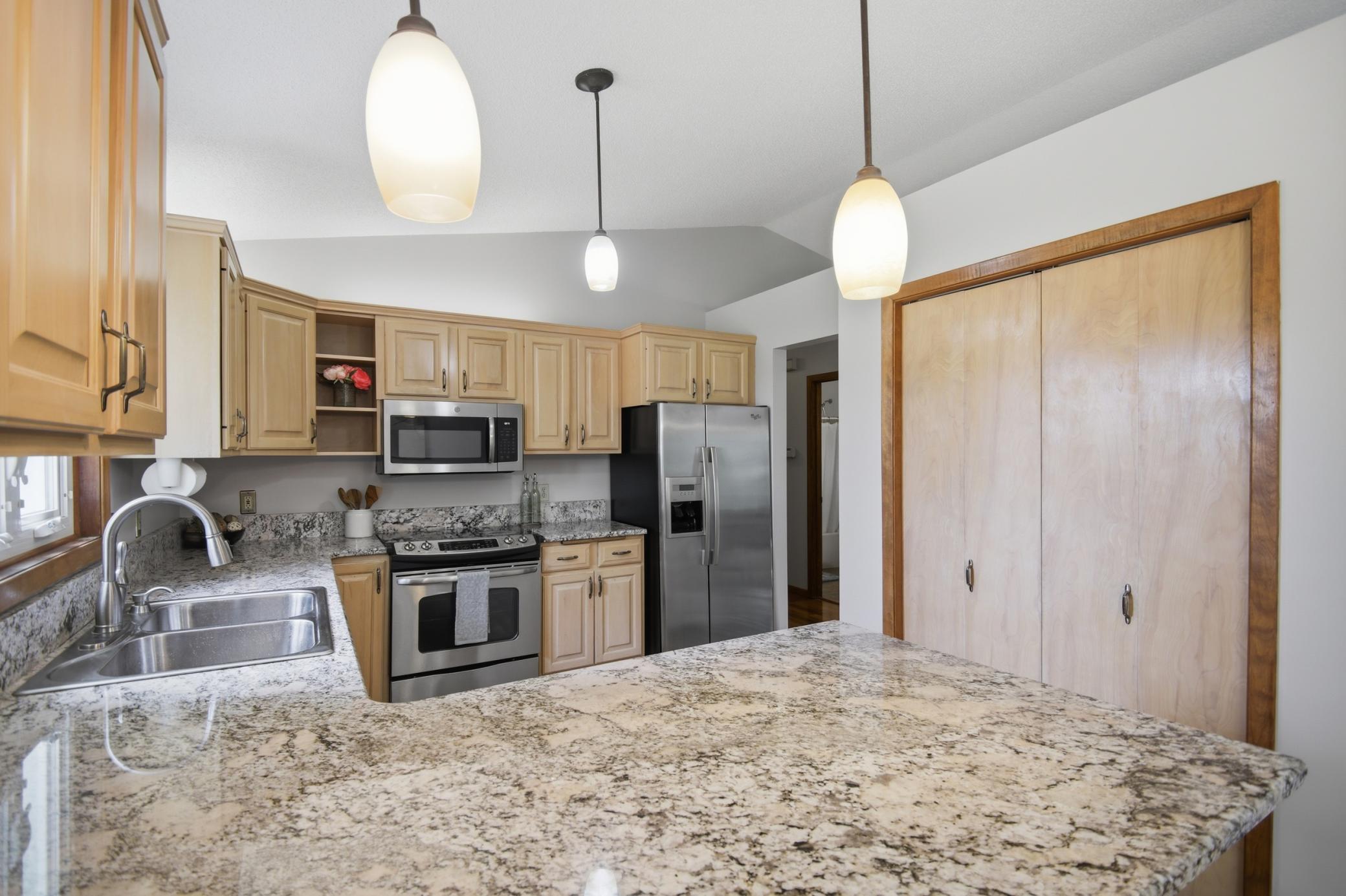 2305 13th Street Southwest Austin, MN 55912 - Photo 9 of 48