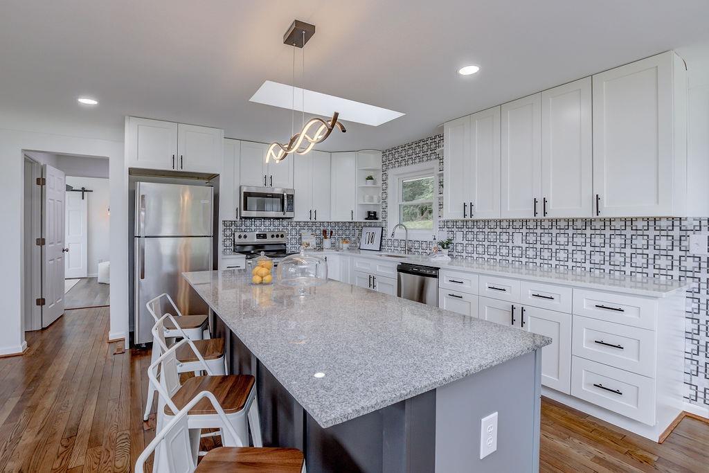 10509 Pippin Road Cincinnati, OH 45251 - Photo 8 of 49