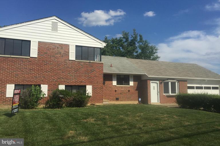 5733 Backlick Road Springfield, VA 22150 - Photo 1 of 1 Exterior (Front)